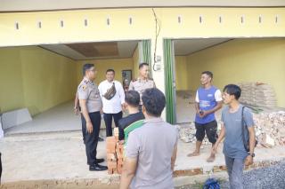 Kapolres Kampar Kunjungi Proyek SPPG Desa Tanjung, Minta Pekerjaan Tepat Waktu