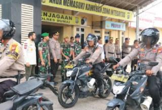 Kapolres Dumai Pimpin Langsung Apel Kesiapan Pengamanan Hari Buruh Internasional Tahun 2025.