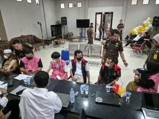 Kejari Rohul Tetapkan dan Tahan 6 Tersangka Dugaan Tipikor Penyimpangan Penyaluran Pupuk Subsidi