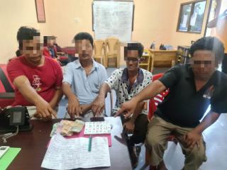 4 Orang Sedang Main Judi Domino Dikedai Tuak, Diciduk Tim Opsnal Polsek Siak Hulu