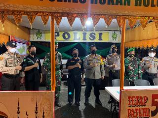 Kapolres Rohul Cek Pos Pelayan Terpadu di malam Lebaran