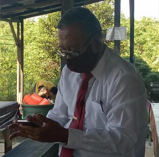 MENEKUNI DUNIA JURNALISTIK ATAU KEWARTAWANAN TIDAK MEMILIKI BATAS WAKTU