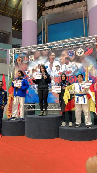 Bripda Jessica, Polwan di Polda Riau, Sabet Medali Emas Kejuaraan Karate di Malaysia