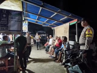 Tak Kenal lelah,Personil Polsek Concong  Sosialisasikan Pemilu Damai Pagi Hingga Malam Hari