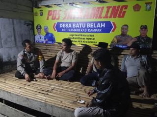 Polsek Kampar Sambangi Pos Satkamling Desa Batu Belah, Perkuat Kemitraan